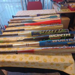 SOFTBALL & BASEBALL BAT.  - SIZE ON PICTURES. $40 EACH FIRM PRICE.  DONT ASK FOR LESS PLEASE.  328 N 11TH ST 126 LAS VEGAS NV 89101