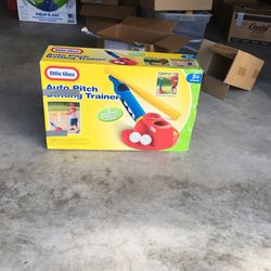 Little Tikes Auto Pitch Batting trainer