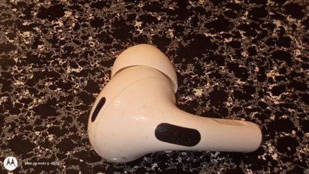 right side Apple Pro part