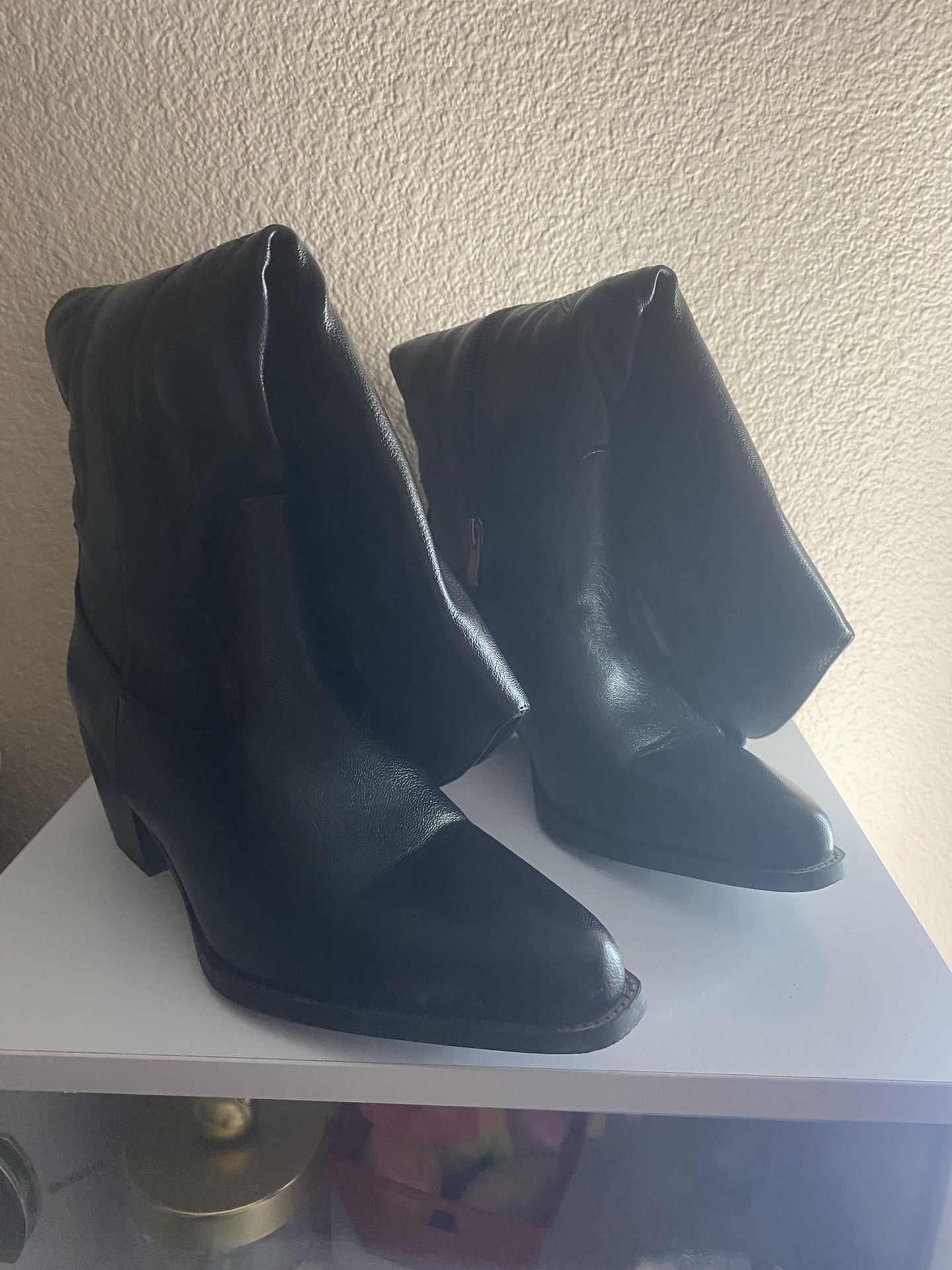 Black Boots