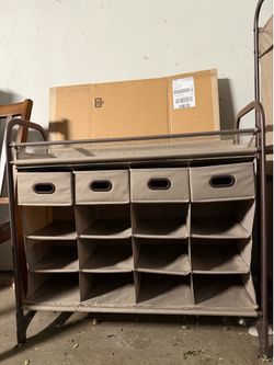 Shoes rack