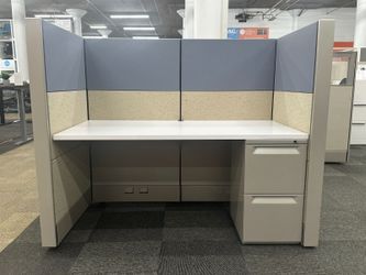 Herman Miller Ethospace Cubicle (2.5'D x 5'W x 54" H)