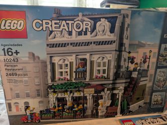 Lego Parisian Restaurant set number 10243 - Complete set, used