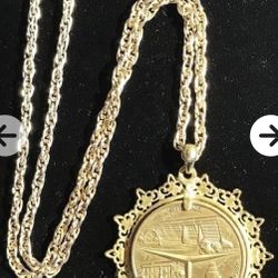 RARE DALLAS PENDANT WITH CHAIN