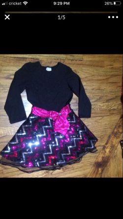Beautiful dress for girl size 10 one time used