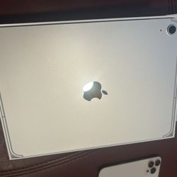 iPad A16 128gb Cellular + Data