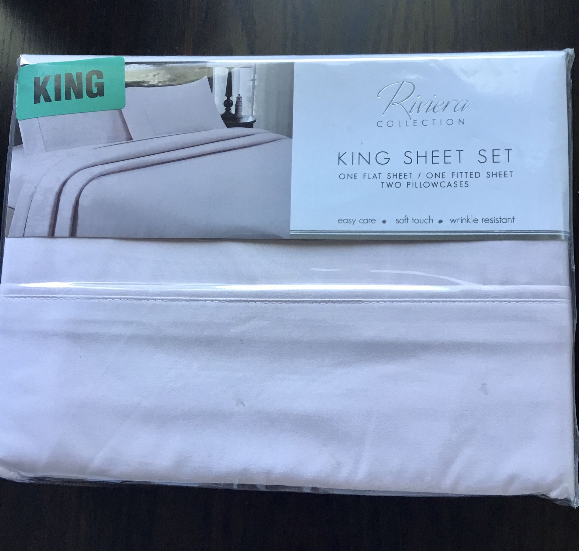 Brand new king sheet set in color blush