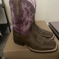 Girls ariat boots 