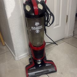 Dirt Devil vacuum carpet