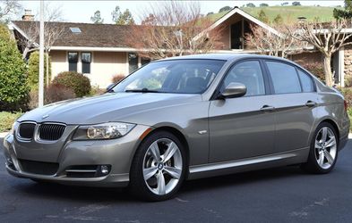 2009 BMW 325i