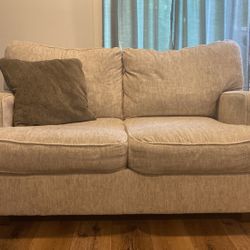 Loveseat 