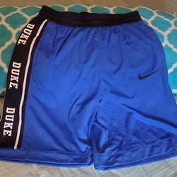 Almost New Nike Basketball Shorts Size L For Men 