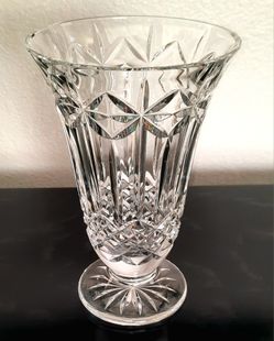 WATERFORD CRYSTAL STARBURST VASE IN PERFECT CONDITION