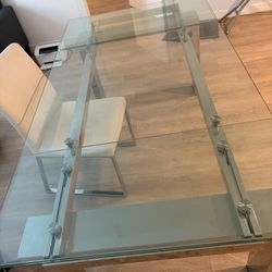 FREE Extendable Glass Dining Table