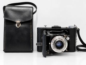 Vintage Kodak Six-20 Folding Camera with Anaston Lens & Original Leather Carrying Case