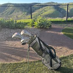 Men’s Right Handed Golf Club Set 