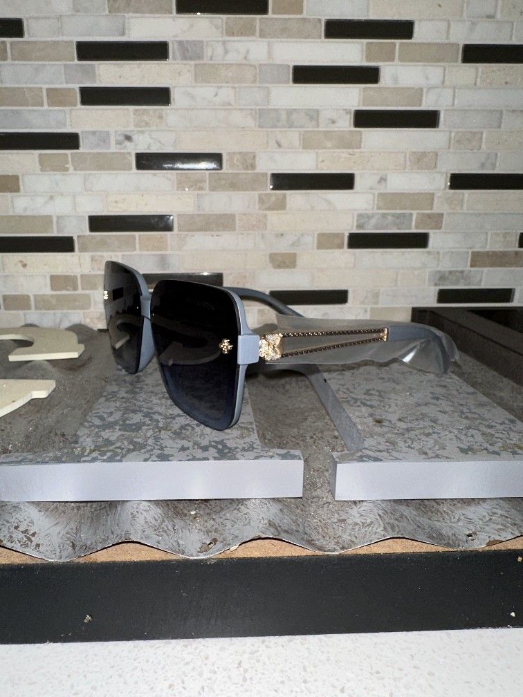 New Sunglasses Shades Glasses