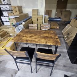 Dinning Table And Chairs 2 Color Available 