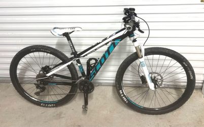 2015 Scott Scale 770 13.5” Small Frame. Excellent Condition!