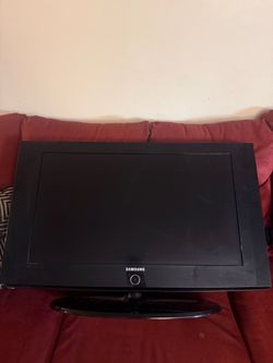 Samsung series 3 (32 in)(not a smart tv)