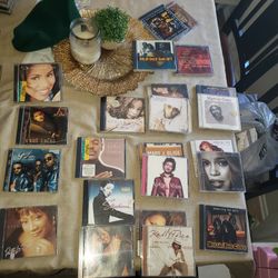 R&B And Oldies CD'S. Great Condition!!