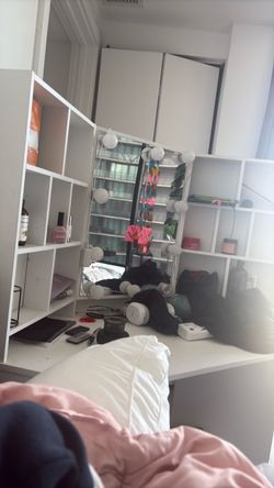 Vanity with working lights