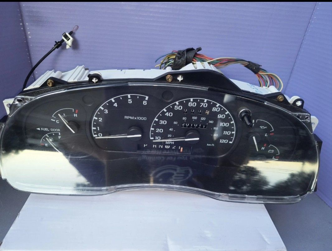 2001-2003 Ford Ranger/Explorer Instrument Cluster Speedometer OEM 200K Miles