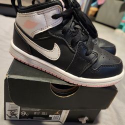 Jordan 1 - kids Size 9c