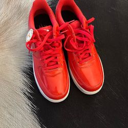  Nike Air Force 1 '07 LV8 UV 'Siren Red' 