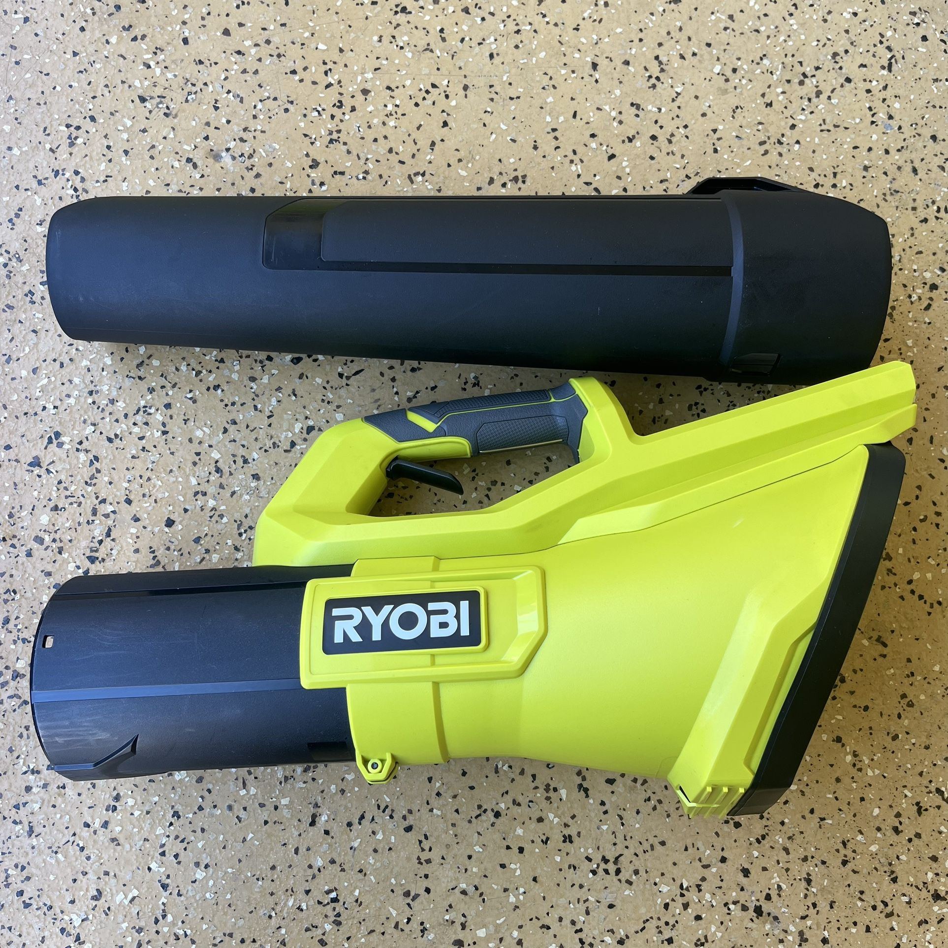 RYOBI 40V 120 MPH 550 CFM Cordless Battery Leaf Blower (Tool Only)