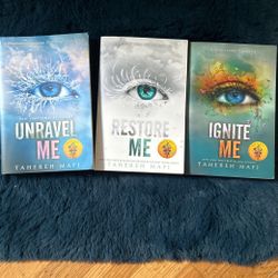 Tahereh Mafi, Shatter Me Series 