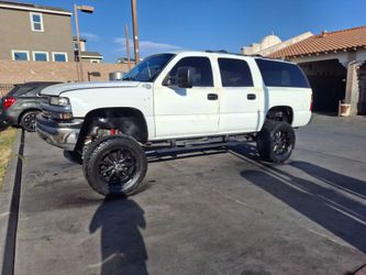 Chevy Suburban 1500