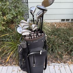 Mens Ben Hogan golf club set. Complete right handed set with golf bag