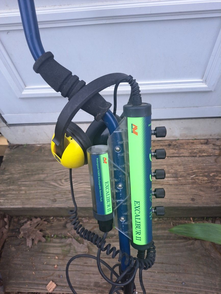 Excalibur II Metal Detector