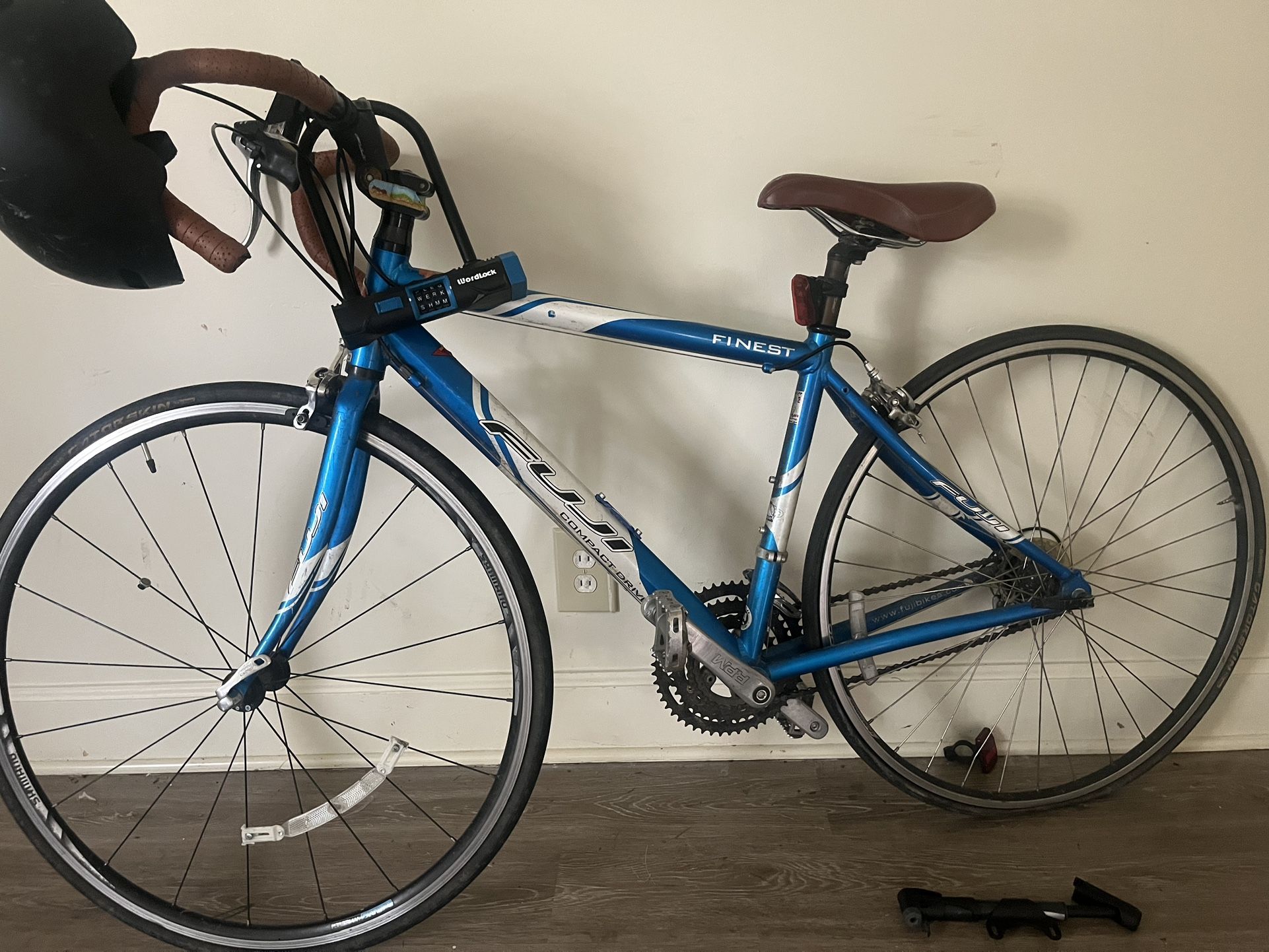 Fuji Finest Road Bike 