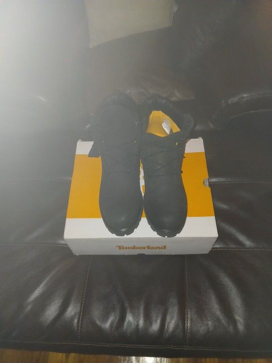 Men Black Timbs