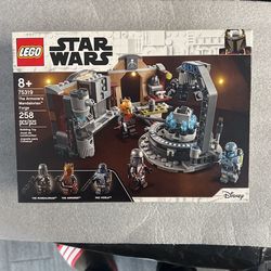Lego Star Wars Armorers Mandalorian Forge, Mandalorian,