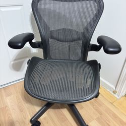 “Read Description”Aeron Gaming Executive Chair  