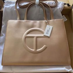 brand new Telfar bag medium “cooper”