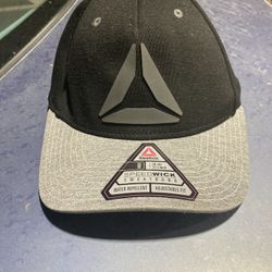 Brand New SnapBack Reebok 