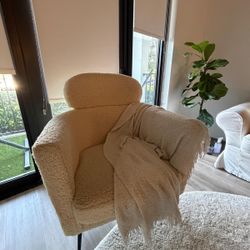 Teddy Chair