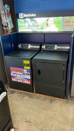 Cruz s appliances speed queen MATTE Black top load washer & Gas Dryer laundry pair $3400