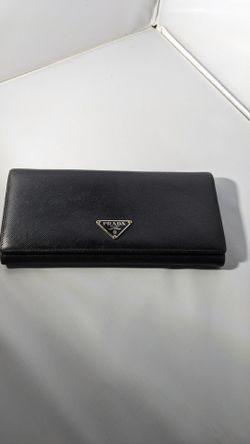 Vintage Prada wallet