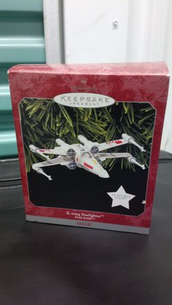 Hallmark Star Wars X-Wing Fighter Christmas Ornament w Lights