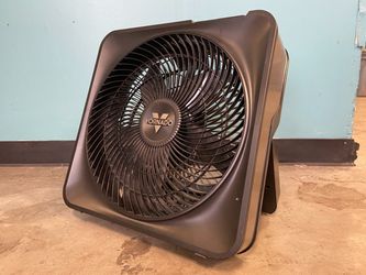 VORNADO 80x High Velocity Box Fan with Kickstand