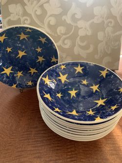 Churchill of England Cobalt blue and yellow stars 10-8” bowls Dishwasher and Microwave safe