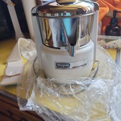 Juicer Brand New Never Use. Professional 