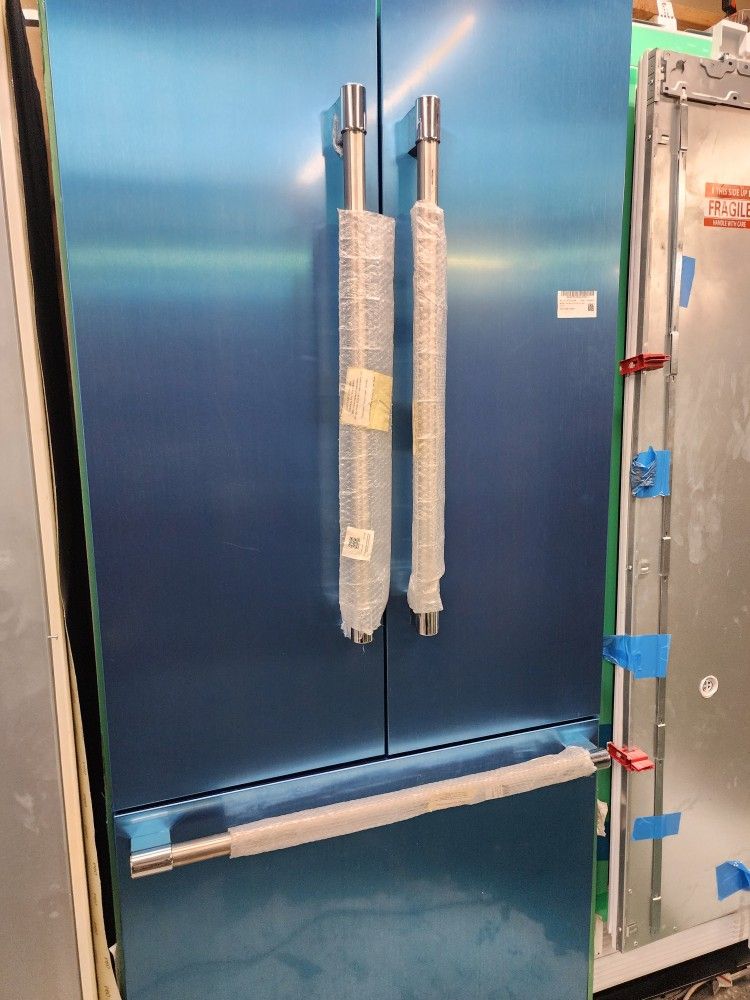 New Thermador Freedom Collection T36IT905NP Built-In Refrigerator 