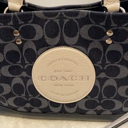 Coach Dempsey Carryall 