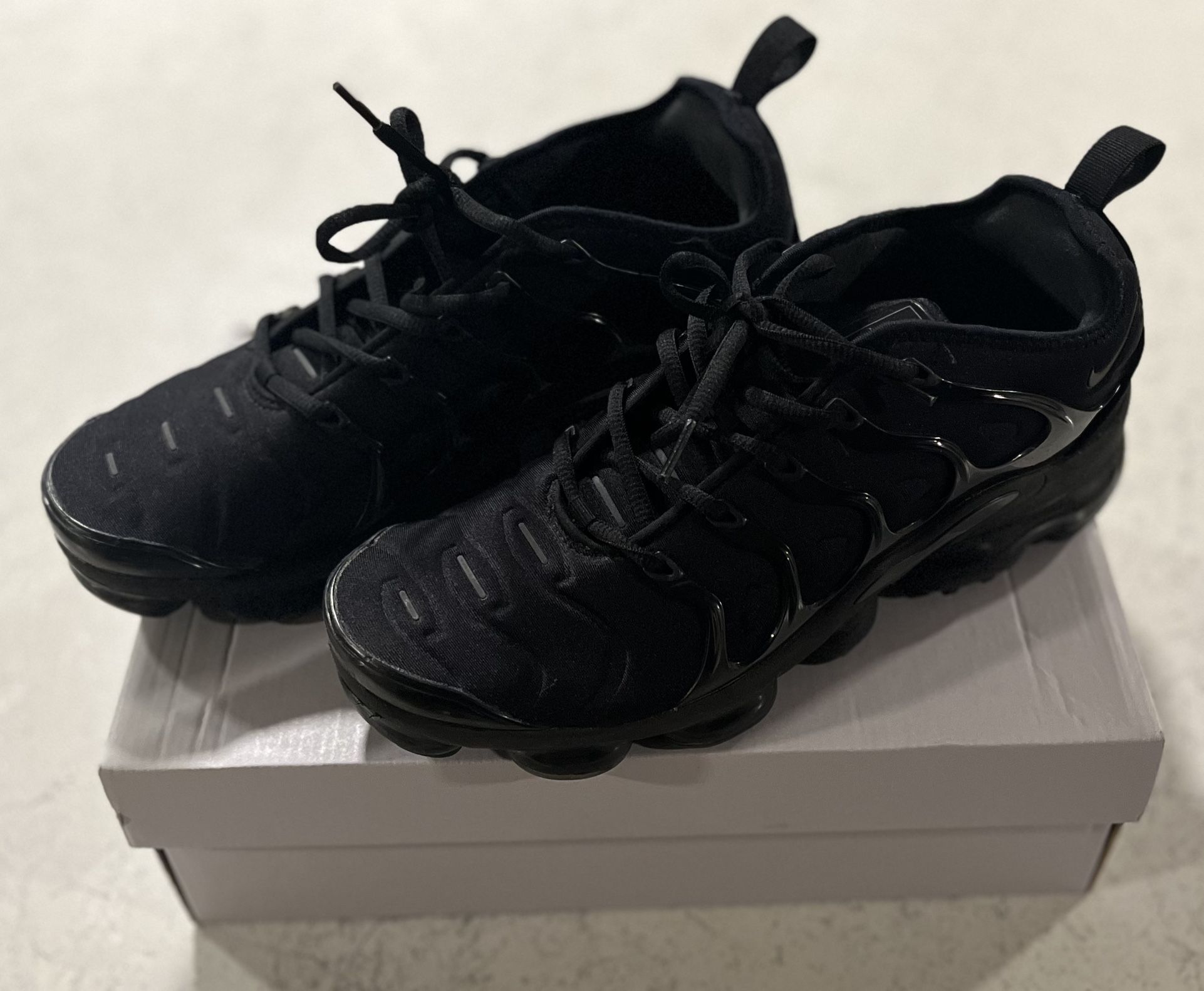 Nike Air VaporMax Plus 'Triple Black'